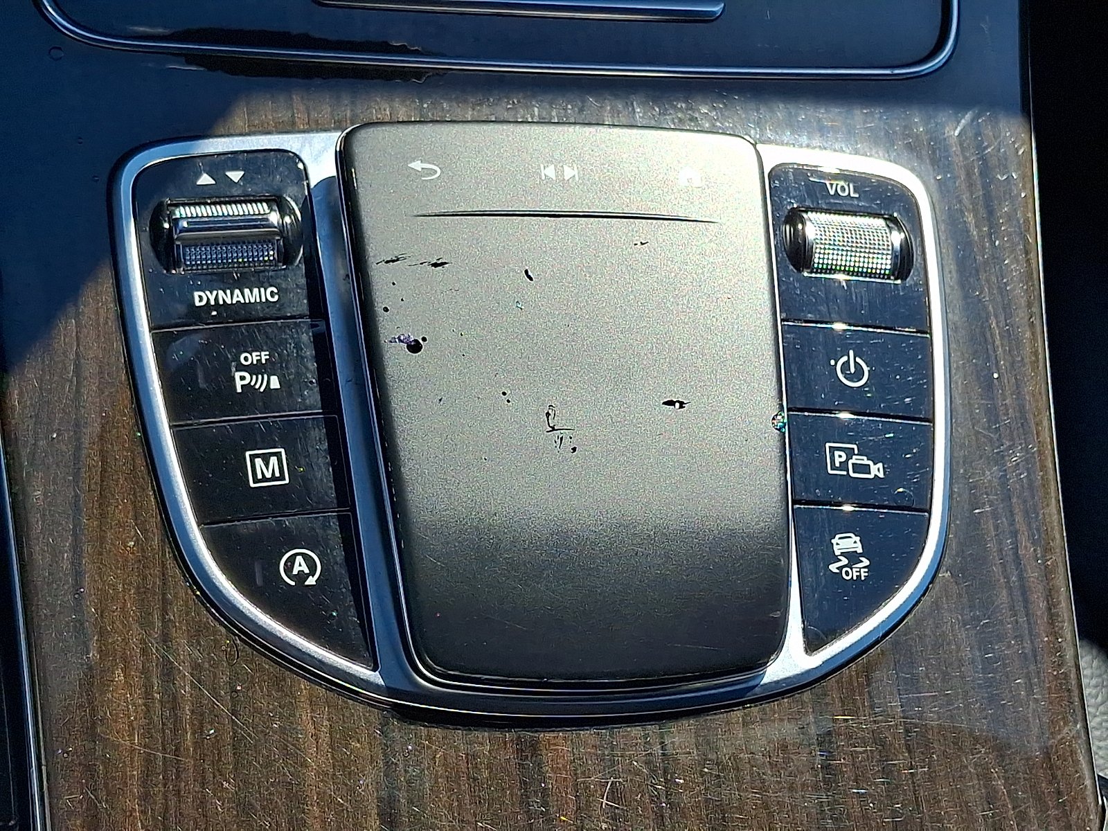 Certified Used 2020 Black Mercedes-Benz 4MATIC® image 25