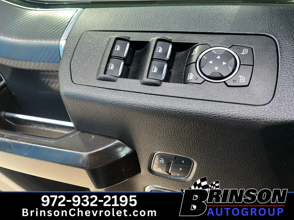 Used 2018 Magnetic Metallic Ford LARIAT image 13