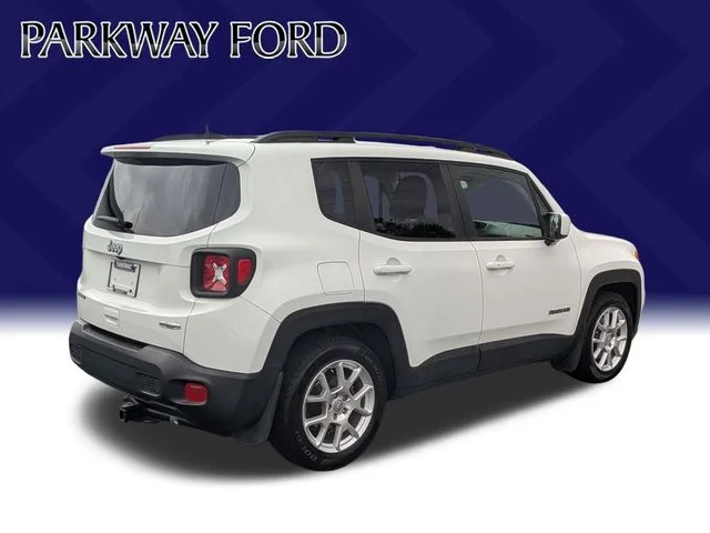 Used 2019 White Jeep Latitude image 5