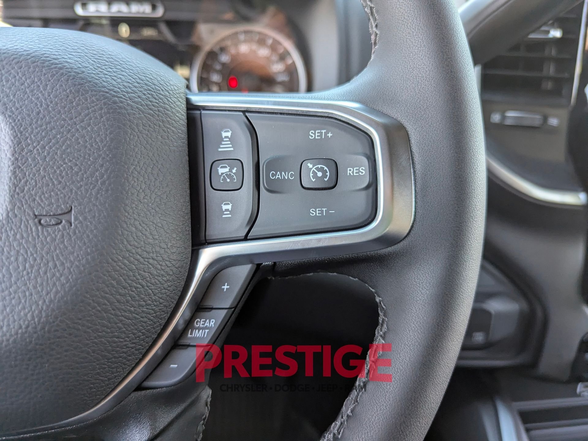 2025 RAM 3500 Big Horn - Photo 14