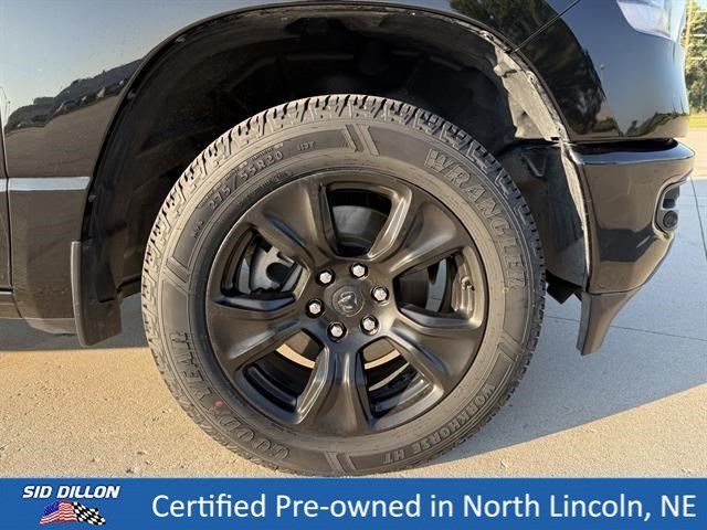 Used 2023 Diamond Black Crystal Pearlcoat Ram Laramie image 10