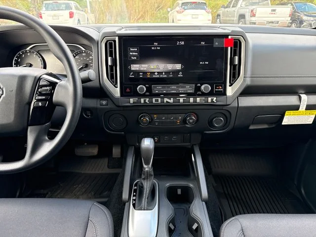 New 2027 Glacier White Nissan Crew Cab SV image 19