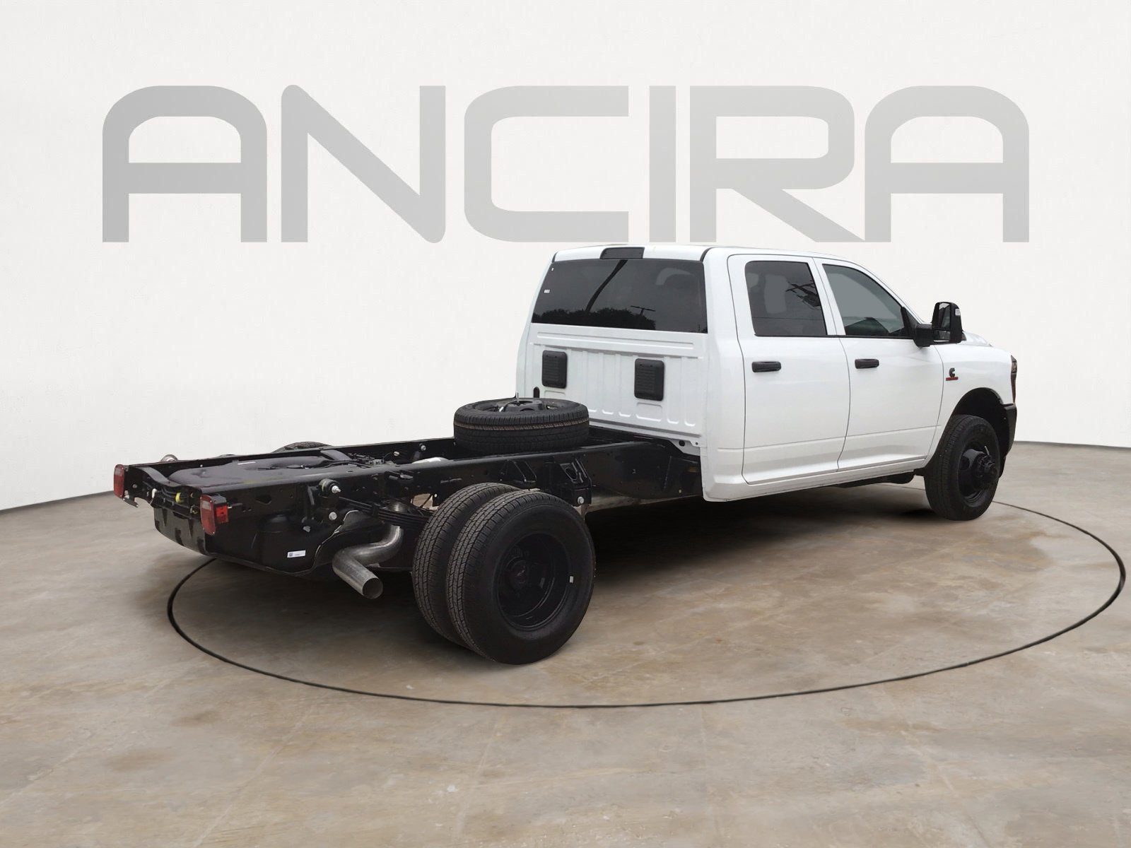 New 2026 Bright White Clearcoat RAM Tradesman image 10