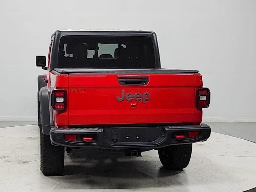 Used 2020 Firecracker Red Clearcoat Jeep Rubicon image 6