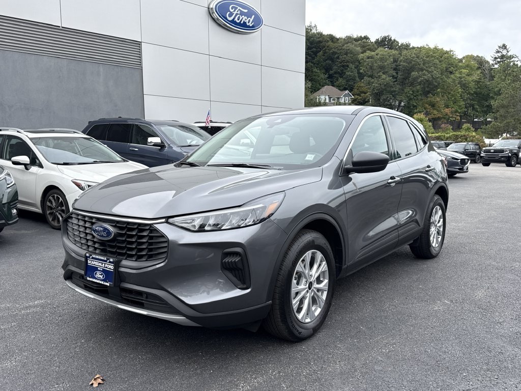 Used 2023 Gray Ford Active image 7