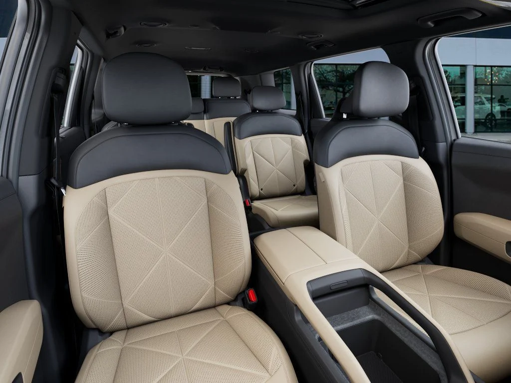 New 2027 White Kia EX image 15