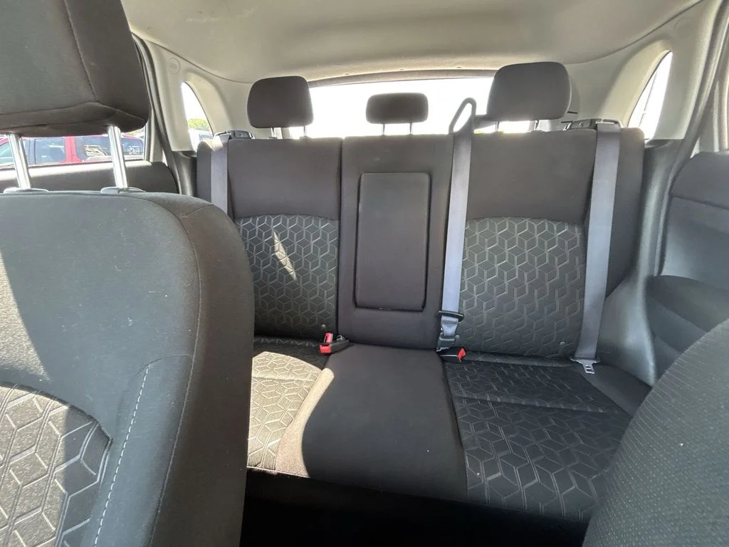 Used 2024 Silver Mitsubishi 2.0 ES image 25