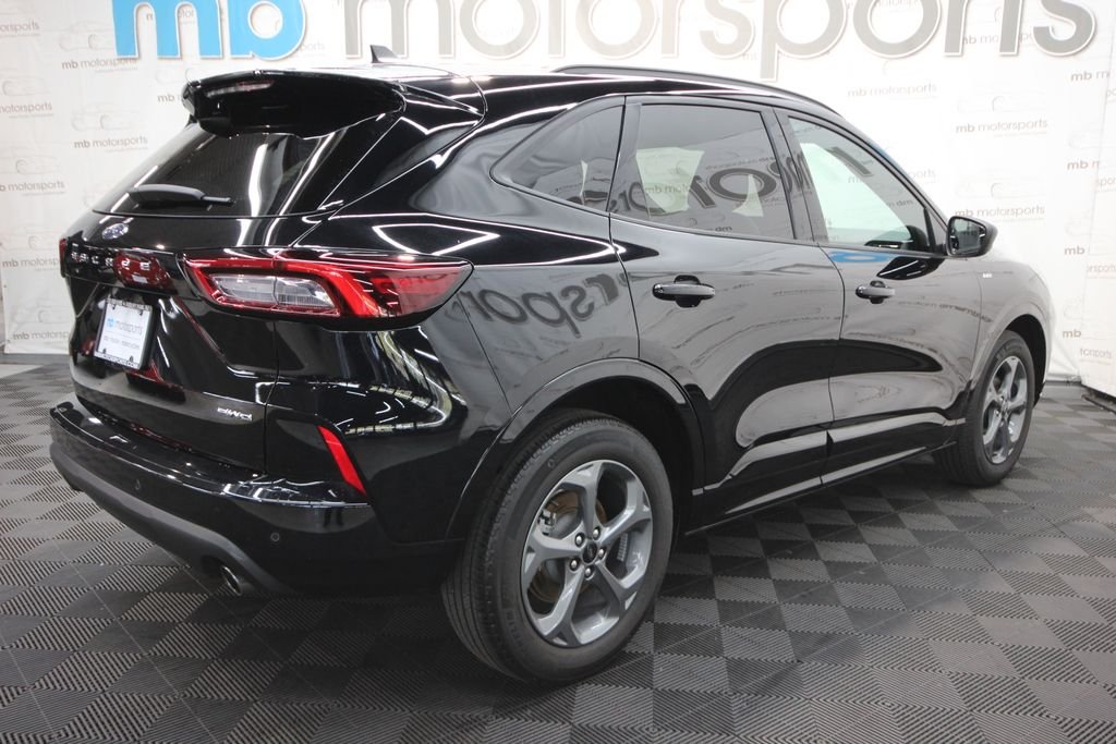 Used 2023 Black Ford ST-Line image 9