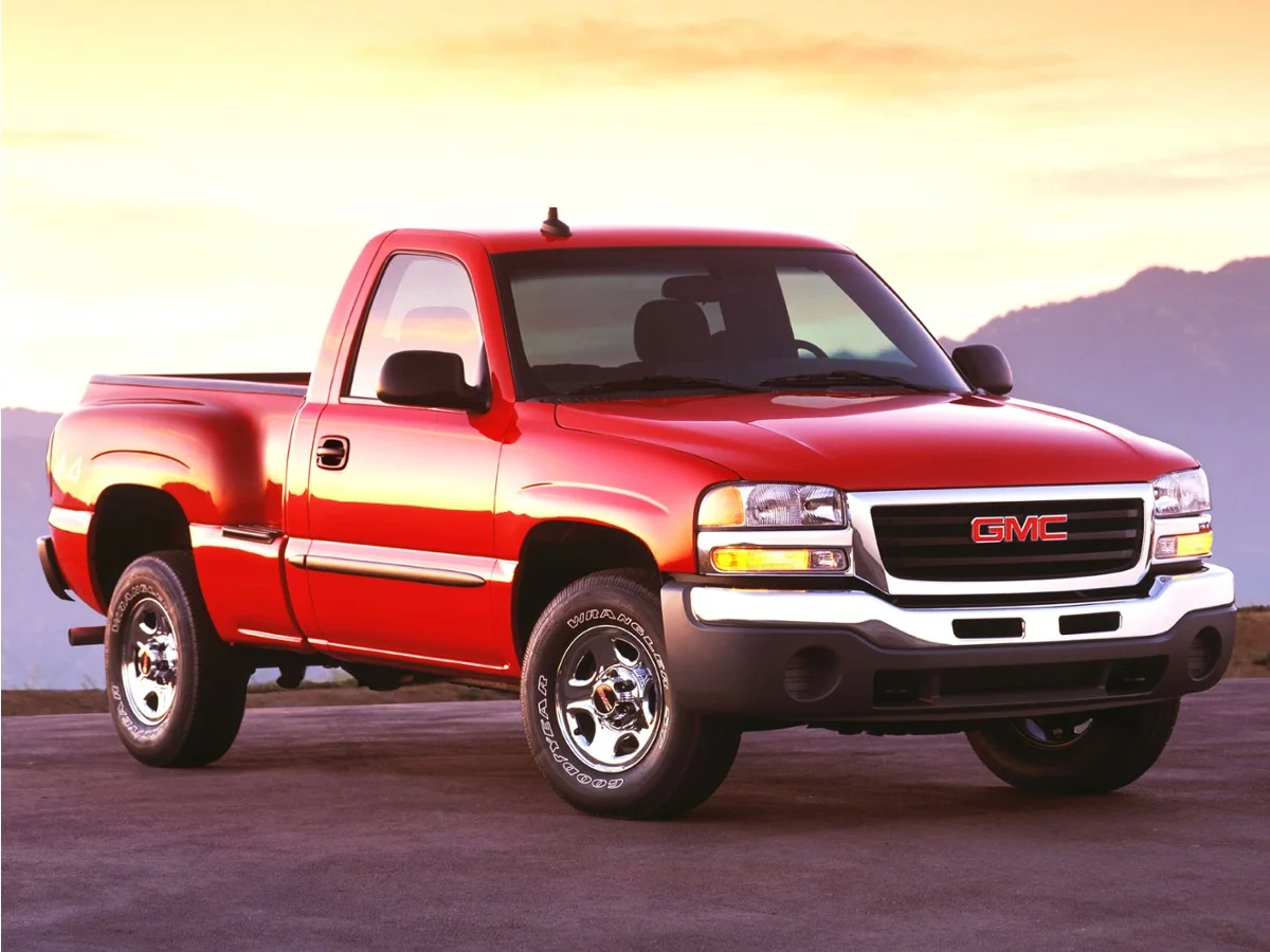 2003 GMC Sierra's photo