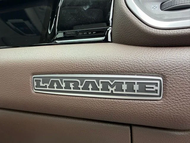 New 2026 Molten Red Pearl-Coat Exterior Paint RAM Laramie image 15