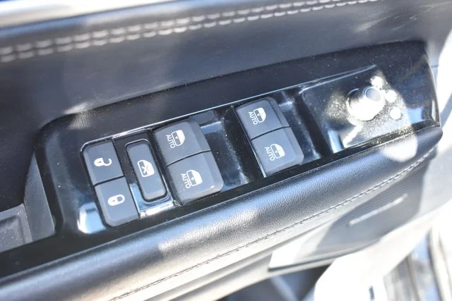Used 2024 Black Jeep Series II image 12