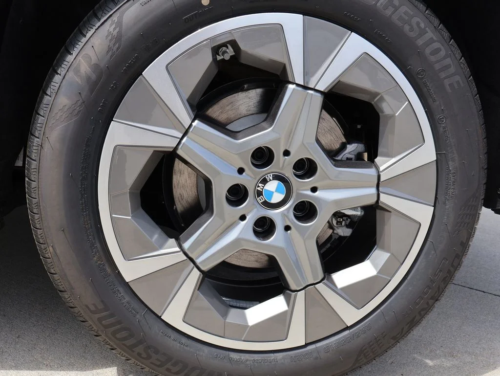 2025 BMW X1 28i - Photo 49
