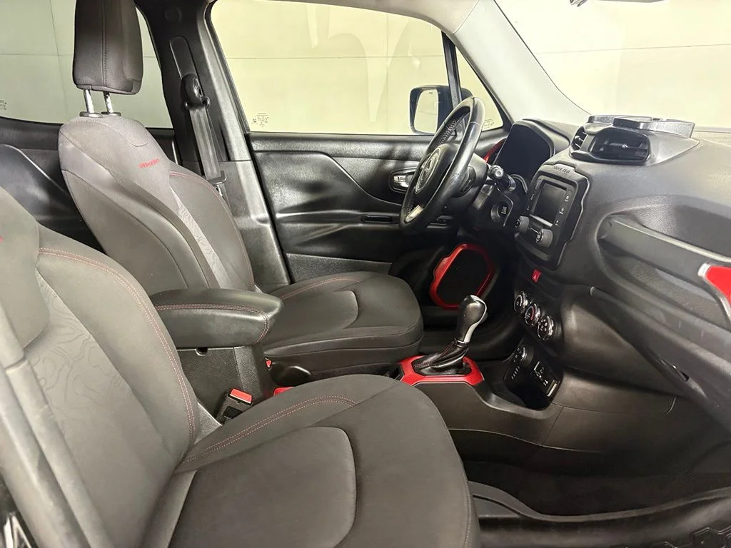Used 2016 Black Jeep Trailhawk image 14