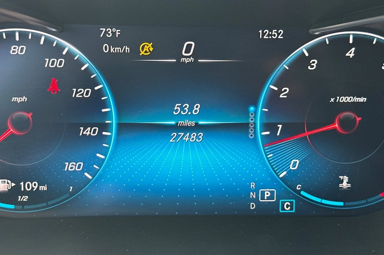Used 2022 Mojave Silver Metallic Mercedes-Benz GLC 300 image 24