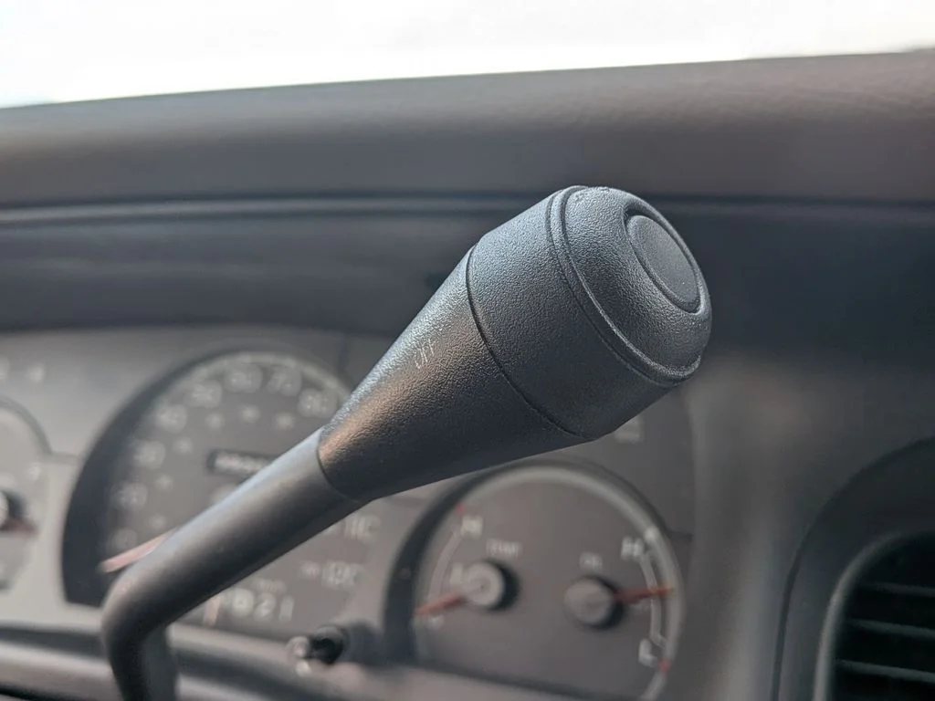Used 1999  Ford Base image 26