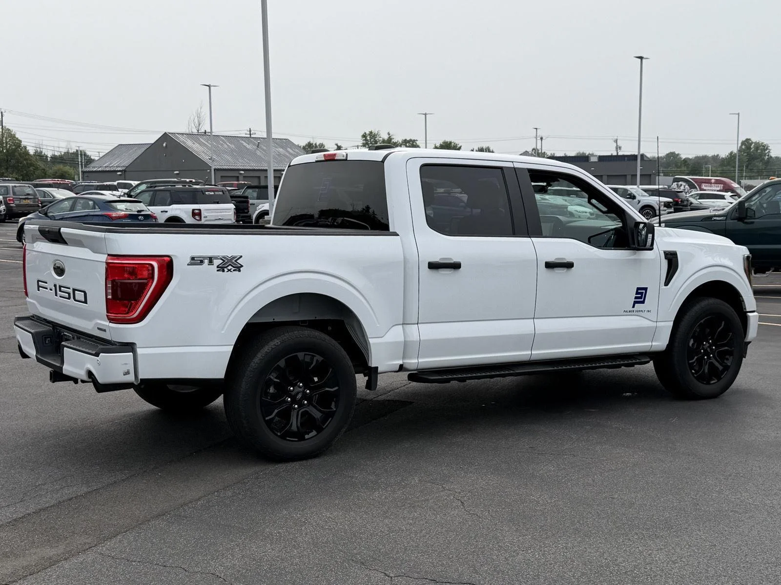Used 2023 Oxford White Ford XL image 4