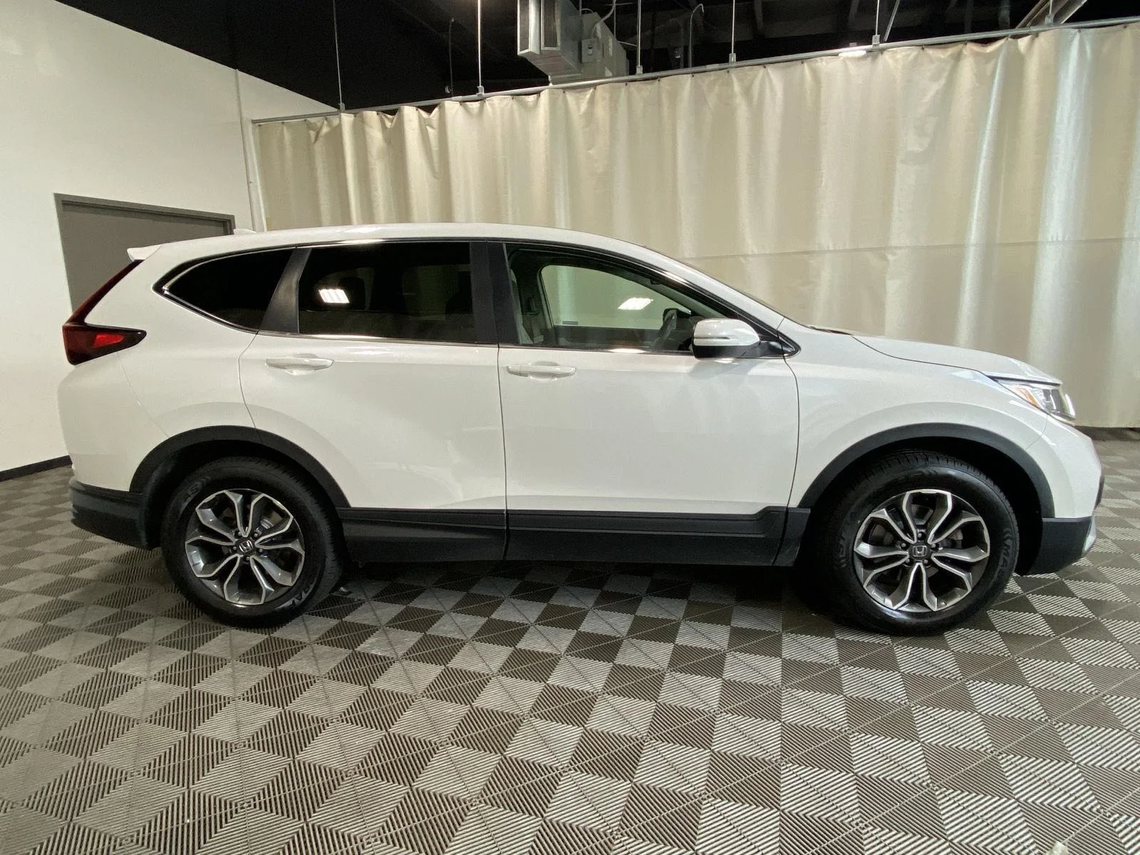 Used 2021 Platinum White Pearl Honda EX image 8