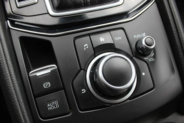 Used 2020 White Mazda Sport image 10