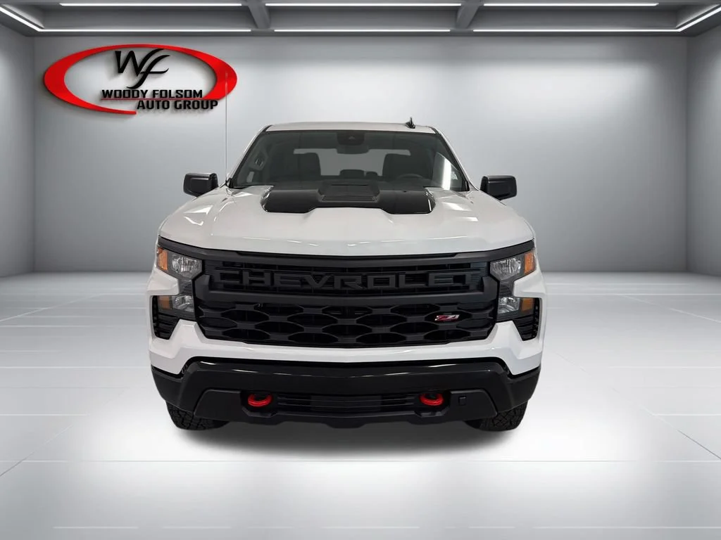New 2026 Summit White Chevrolet Custom Trail Boss image 2