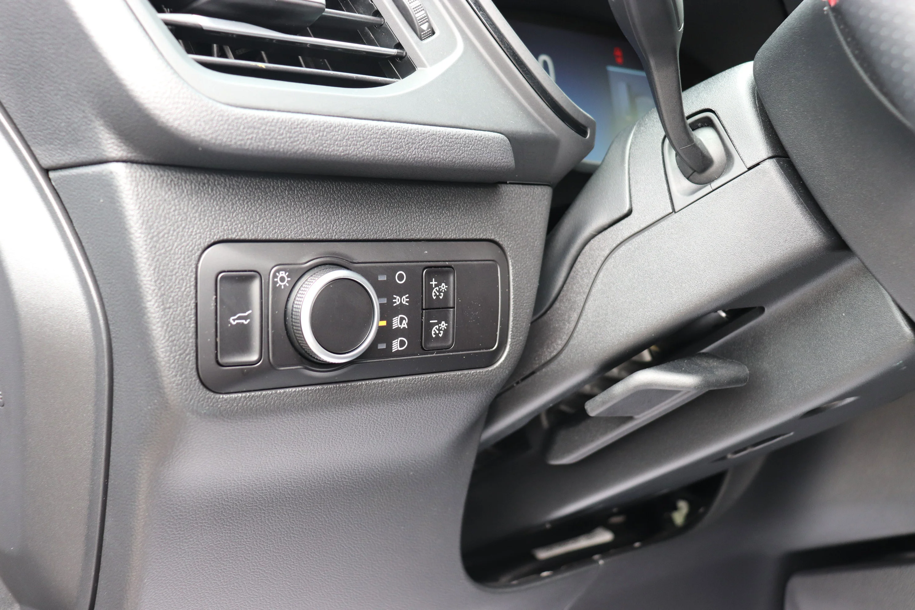 Used 2025  Ford ST-Line AWD image 12