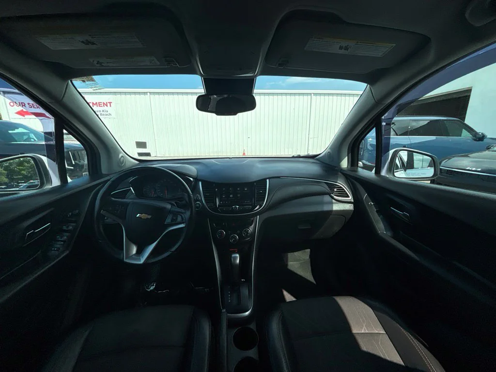Used 2019 White Chevrolet LT image 21