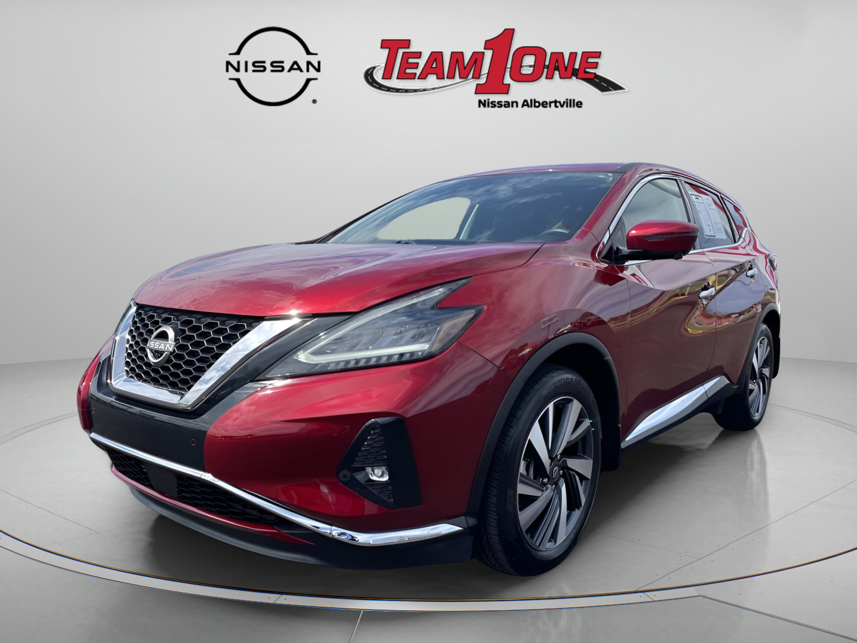 Used 2023 Red Nissan SL image 3
