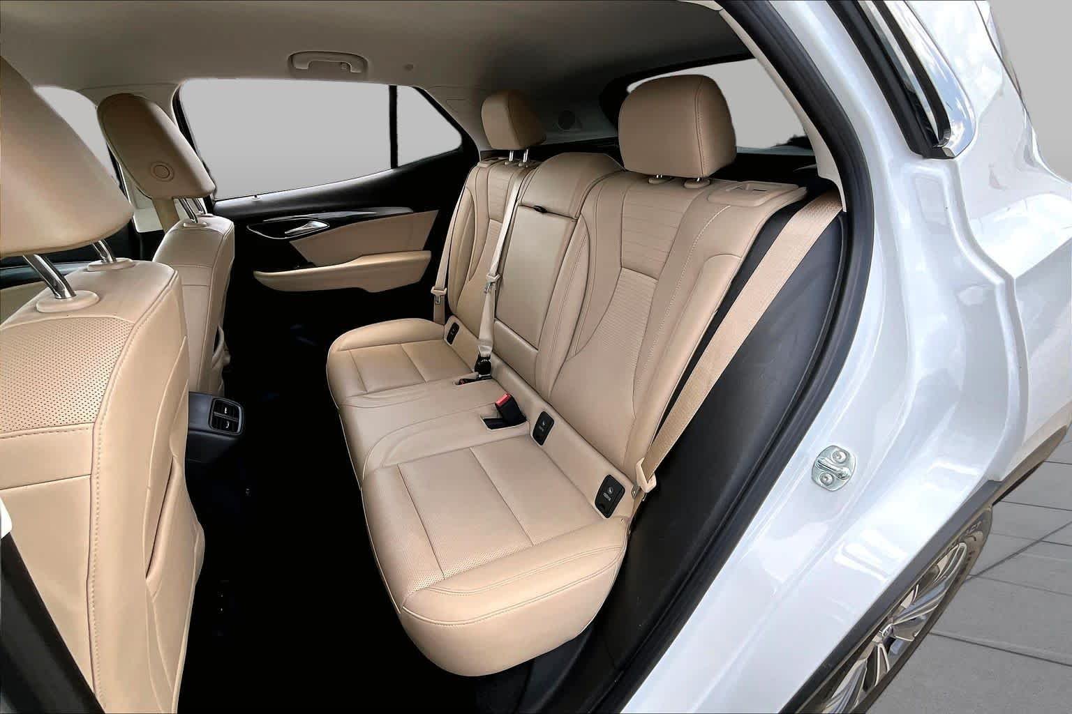 Used 2024 Summit White Buick Preferred image 21