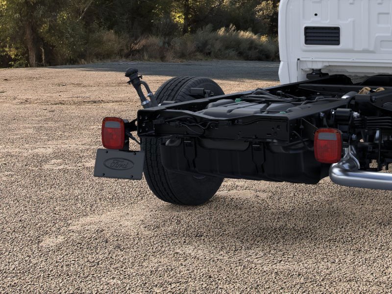 2025 Ford F-350 Super Duty Chassis Cab XL - Photo 21
