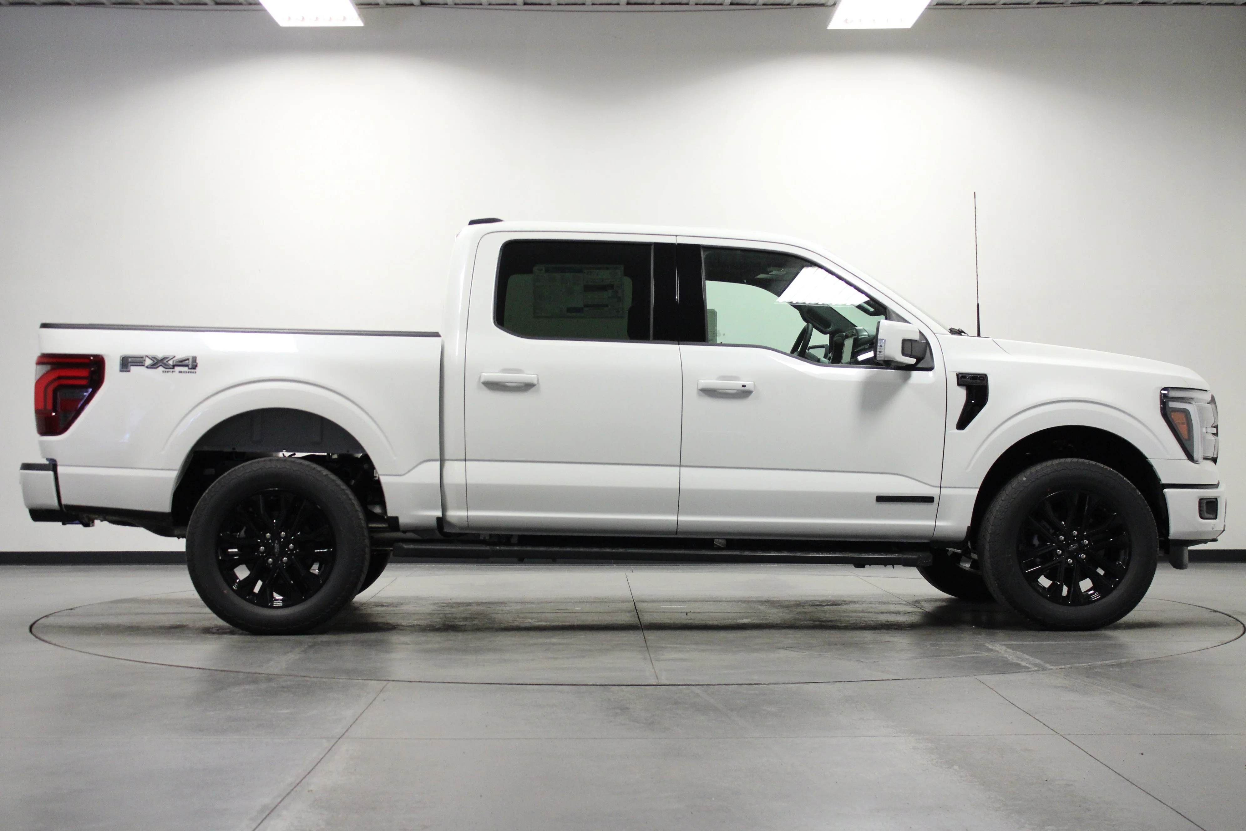 New 2026 Star White Metallic Tri-Coat Ford Lariat® image 3