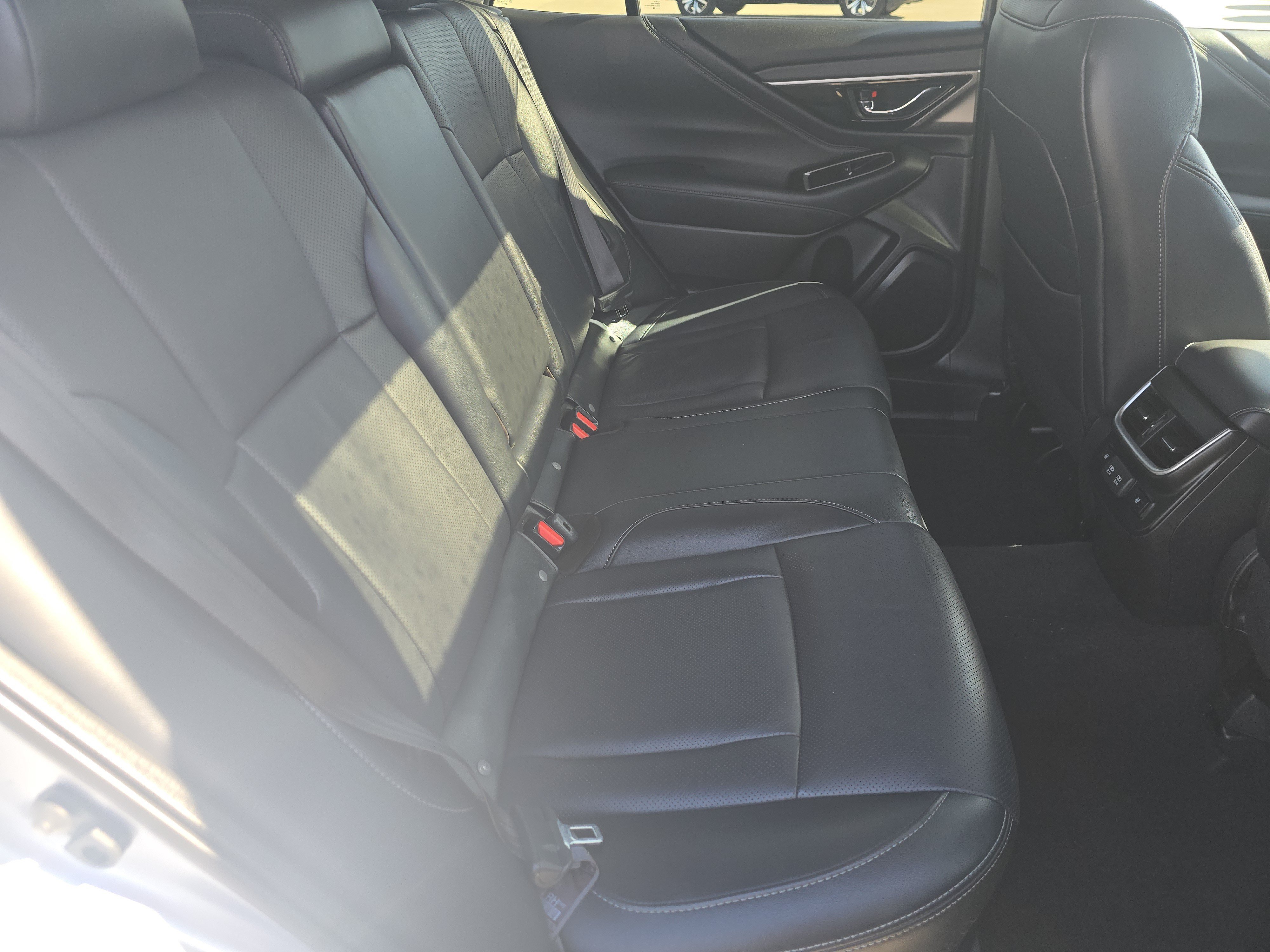 Certified Used 2022 Ice Silver Metallic Subaru Limited image 19