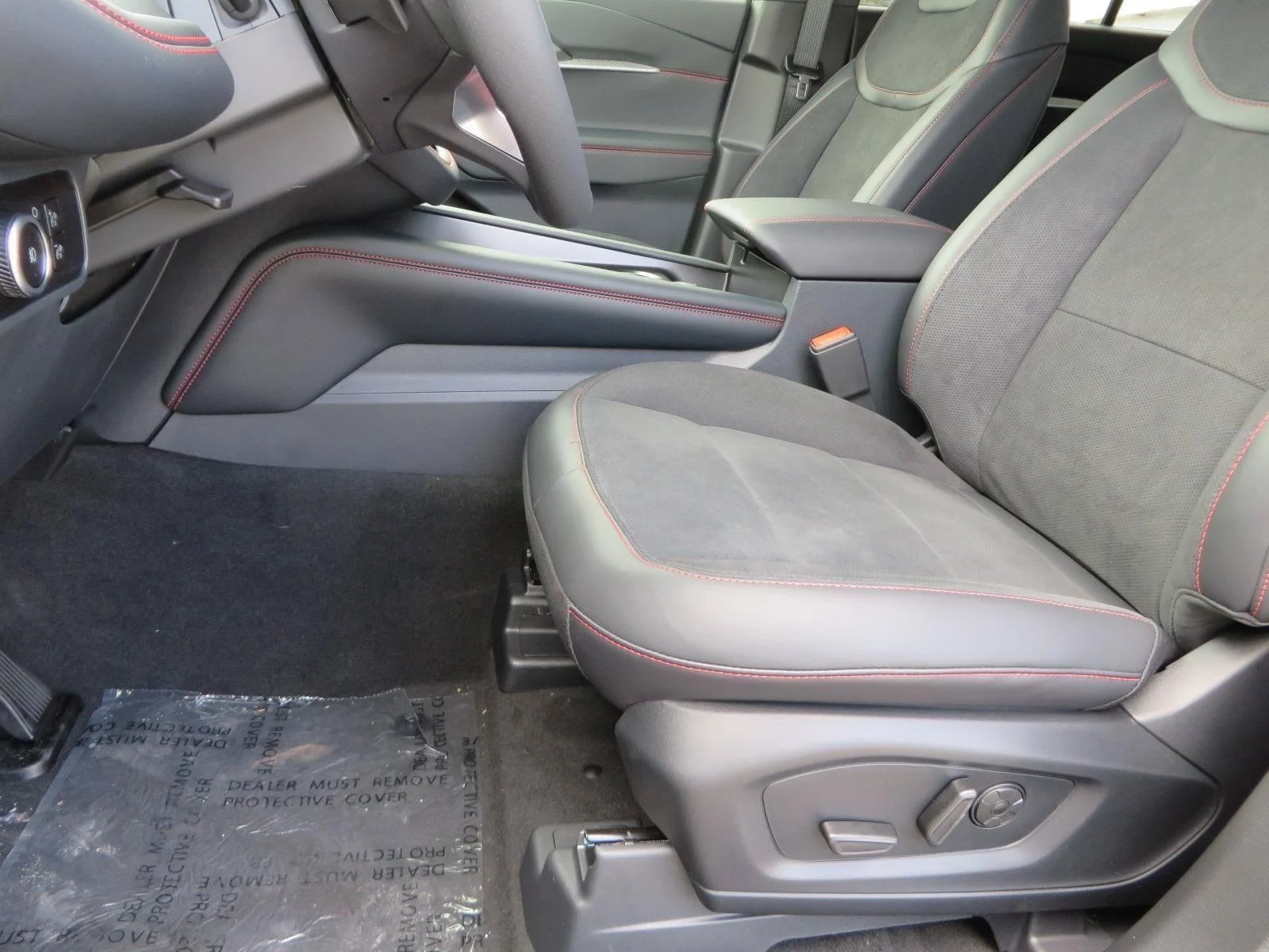 New 2026 Agate Black Metallic Ford ST image 13