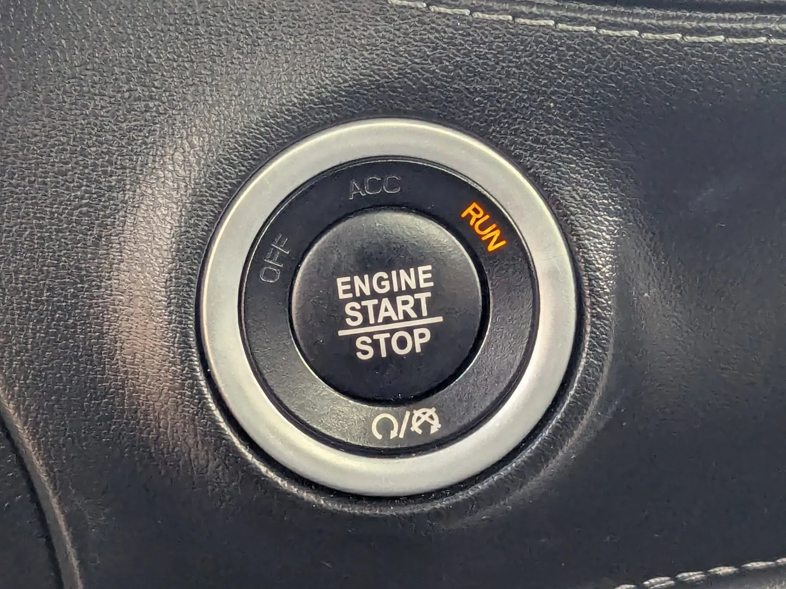 2022 Dodge Challenger SXT - Photo 33