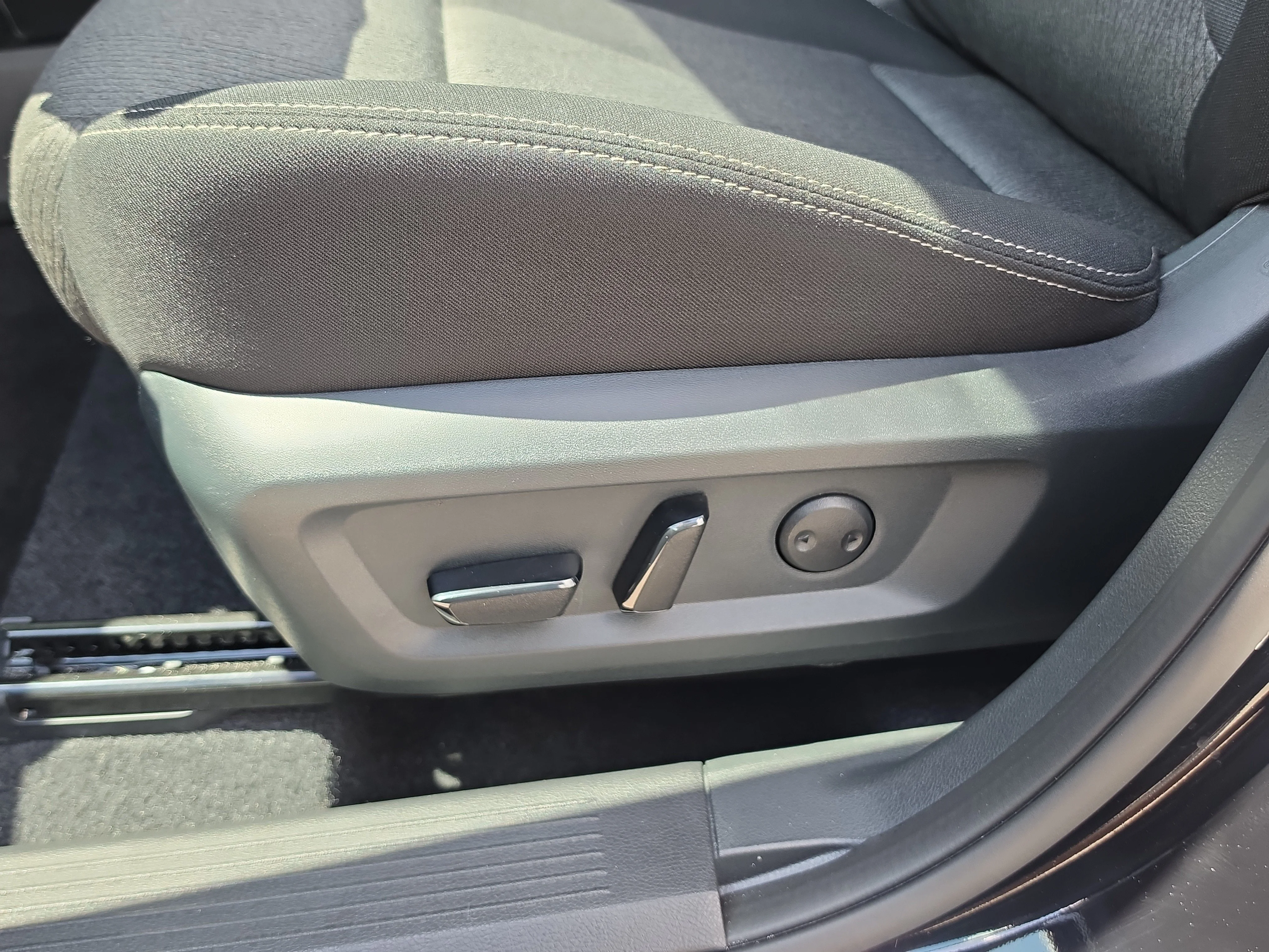 Certified Used 2026 Super Black Nissan SV image 21