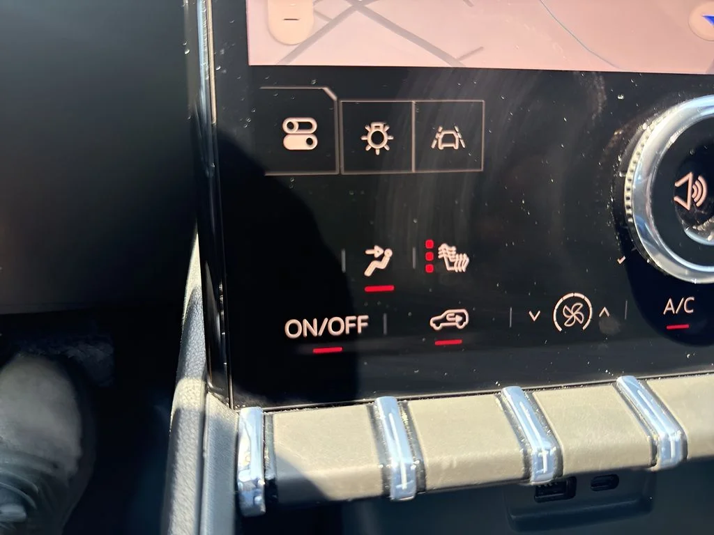 Used 2026 Black GMC Elevation image 19
