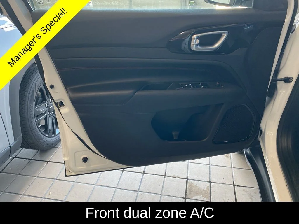 Used 2025 White Jeep Trailhawk image 9