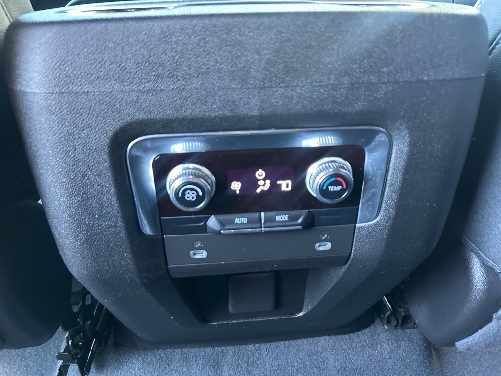 Used 2023 Silver GMC SLT image 25