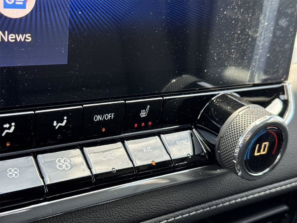 2026 Chevrolet Colorado LT - Photo 18
