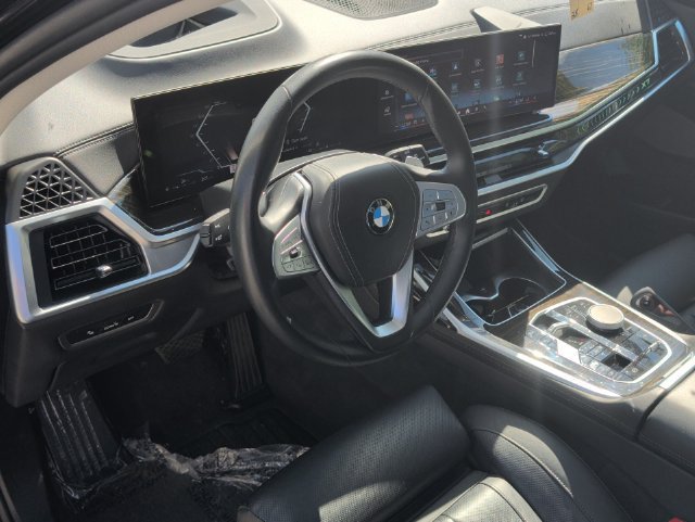 2025 BMW X7 40i - Photo 19