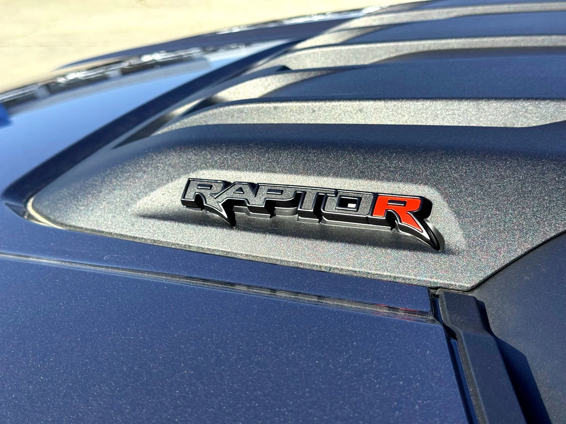 Used 2025 CARBONIZED GRAY Ford Raptor R image 3