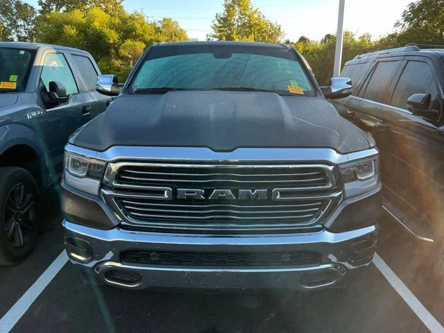 Used 2019 Granite Crystal Clearcoat Metallic Ram Laramie image 2