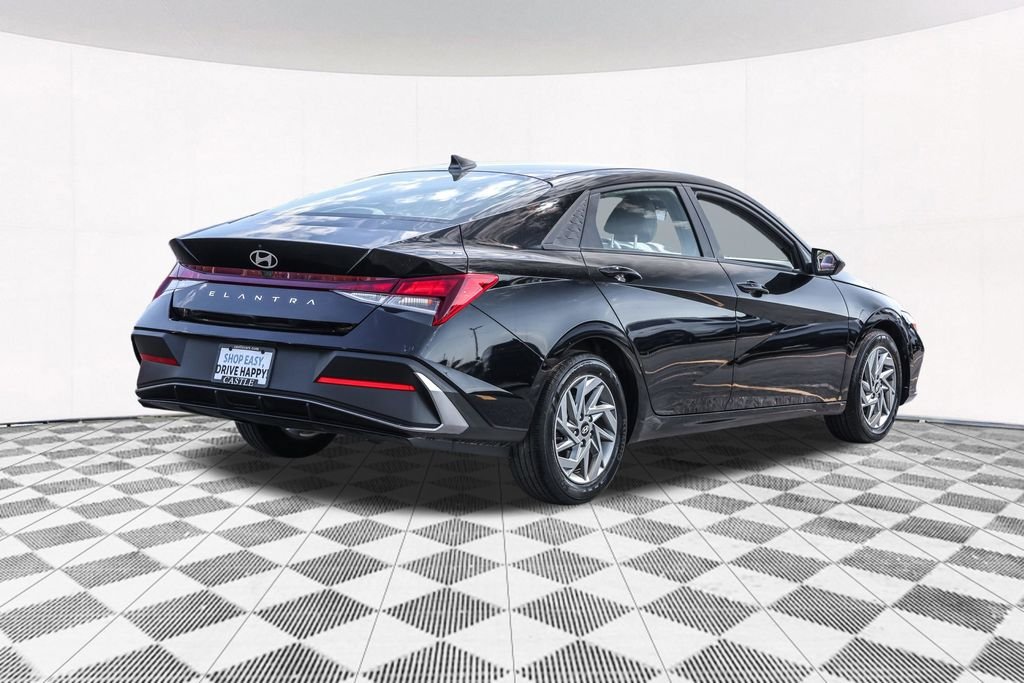 Certified Used 2024 Black Hyundai SEL image 12