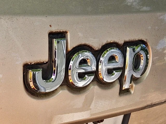 Used 2014 Beige Jeep Laredo image 10