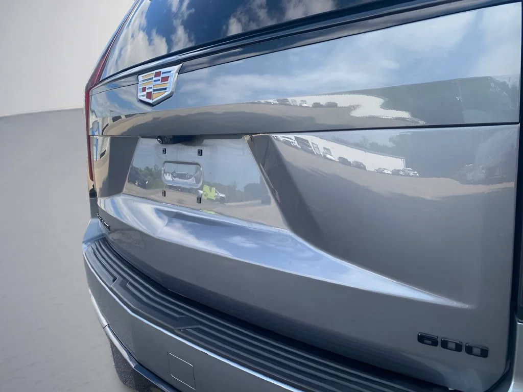Used 2022 SATIN STEEL METALLIC Cadillac Sport Platinum image 37
