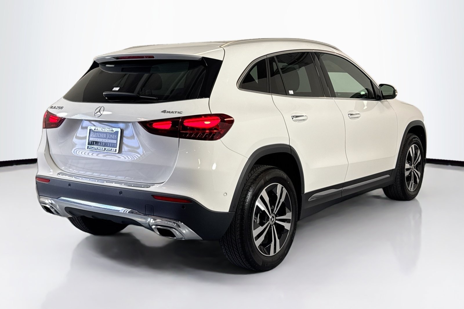 New 2026 Polar White Mercedes-Benz GLA 250 image 5