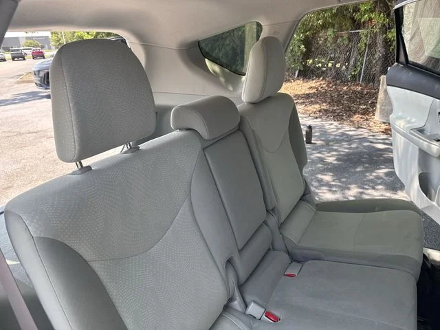 Used 2014 Silver Toyota Three image 11
