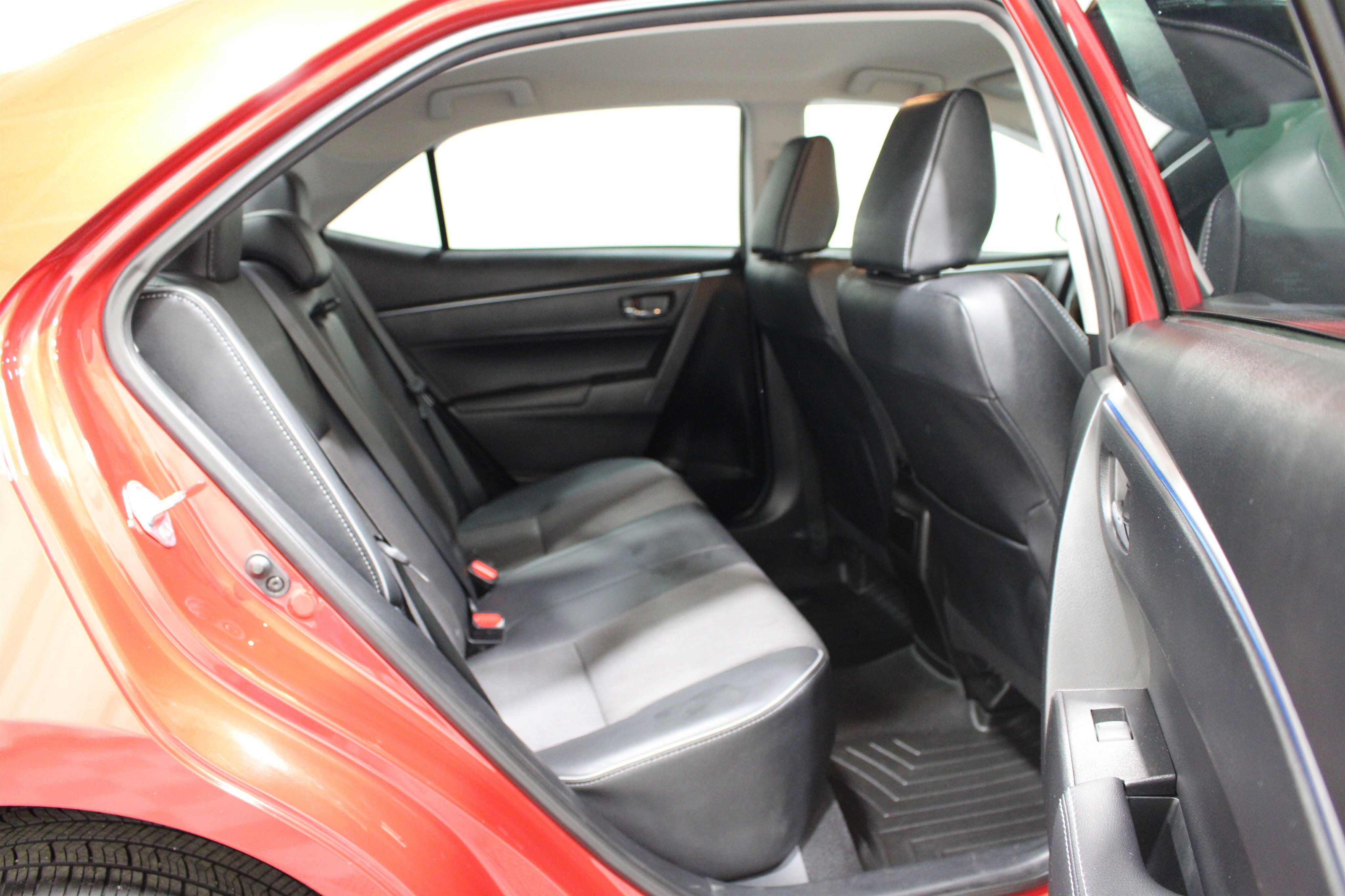 Used 2015 Red Toyota S Plus image 22