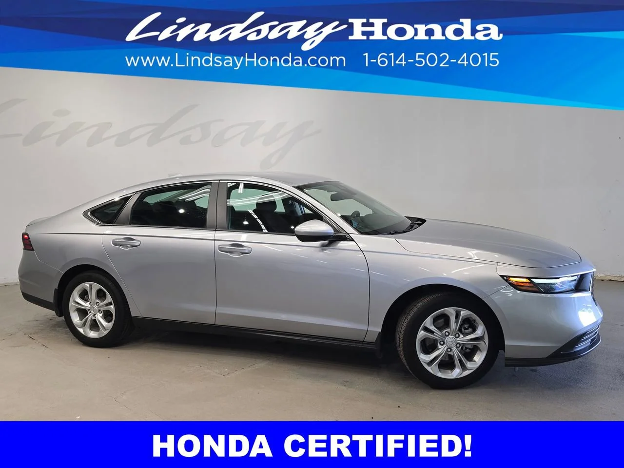 Certified Used 2023 Lunar Silver Metallic Honda LX image 28