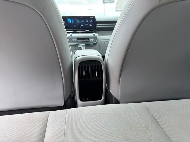 Used 2024 White Hyundai SEL image 21