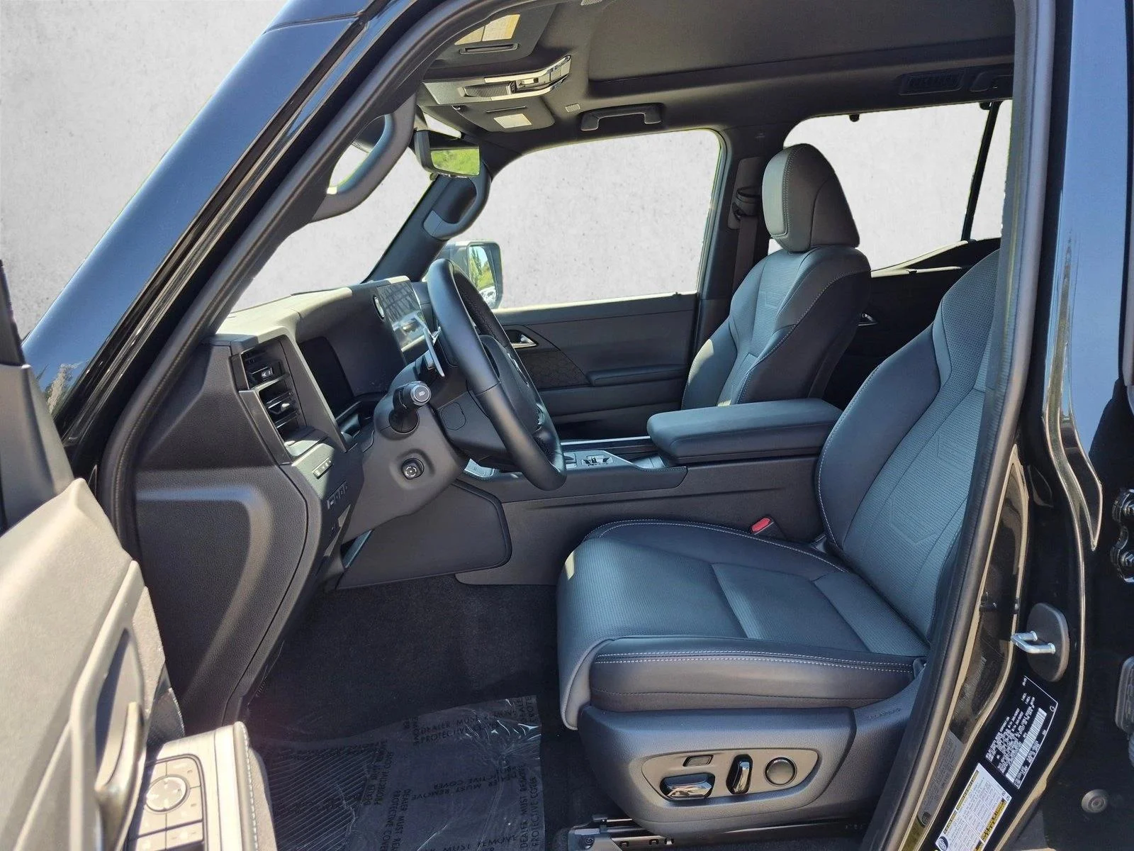 Certified Used 2025 Caviar Lexus LUXURY PLUS image 11