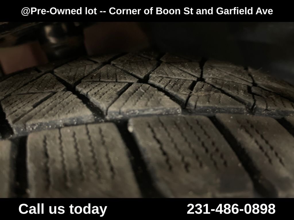 Used 2014 Red Dodge SE image 12